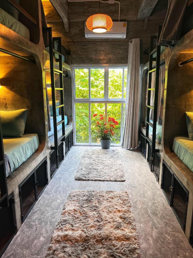 Wonderland Jungle Hostel เกาะเต่า ภายนอก รูปภาพ
