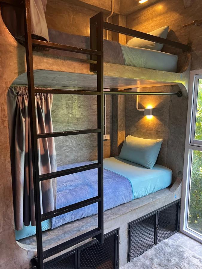 Wonderland Jungle Hostel เกาะเต่า ภายนอก รูปภาพ