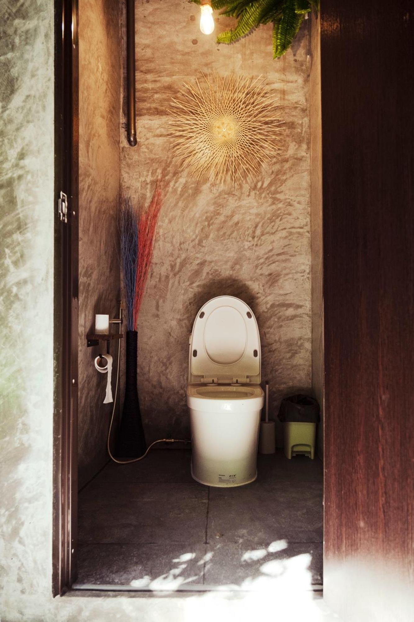 Wonderland Jungle Hostel เกาะเต่า ภายนอก รูปภาพ