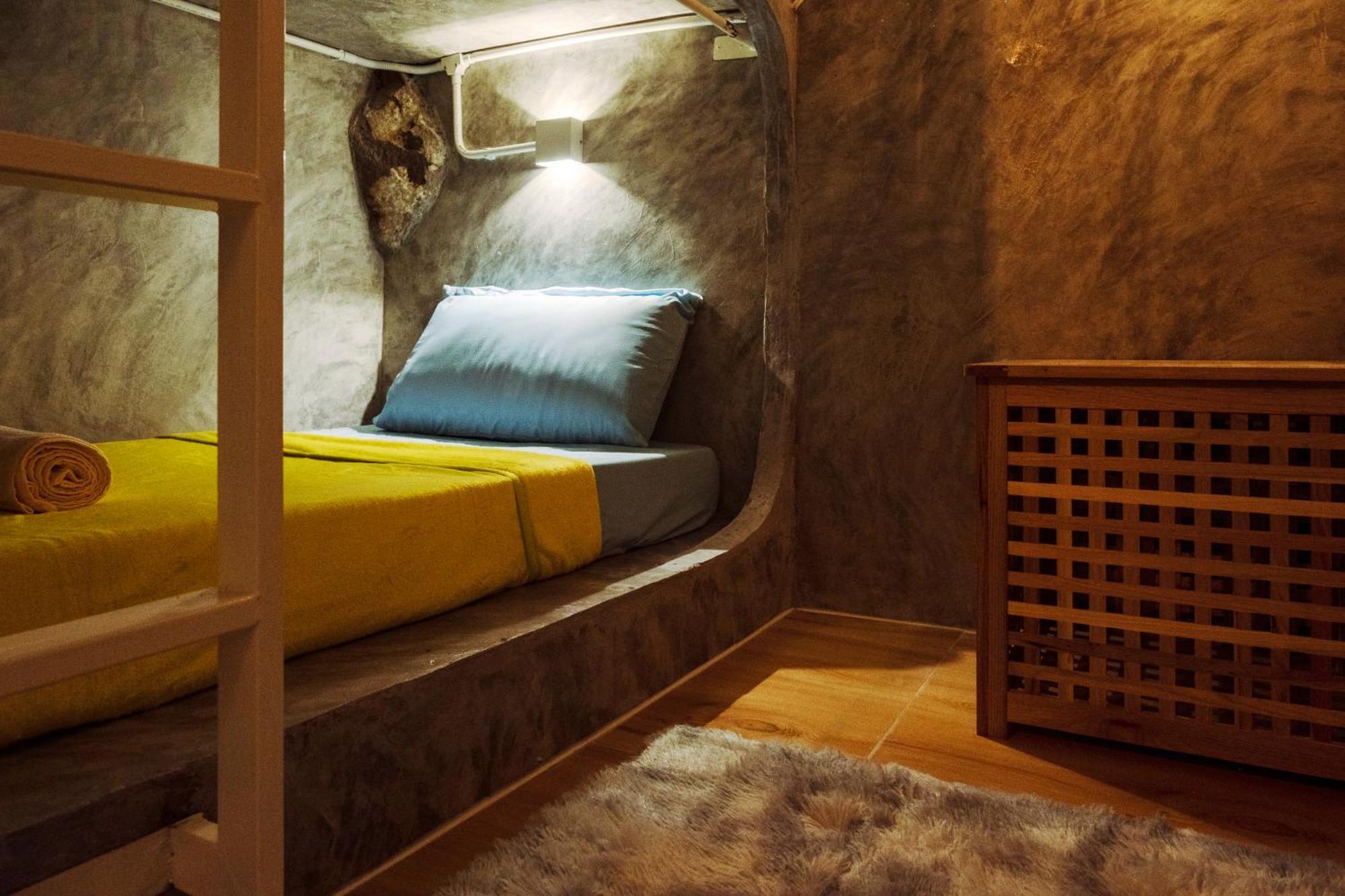 Wonderland Jungle Hostel เกาะเต่า ภายนอก รูปภาพ