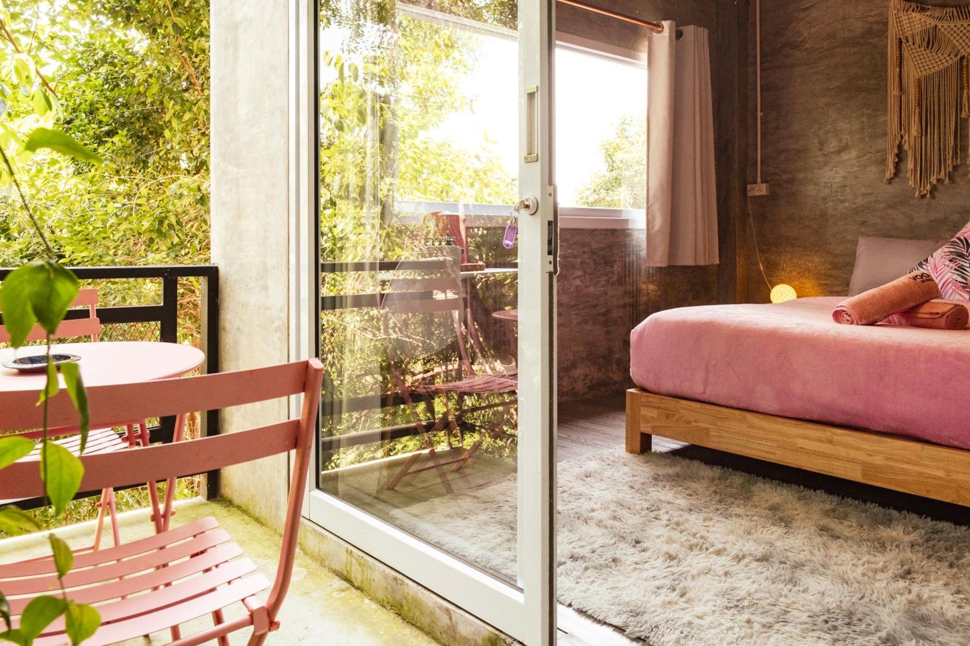 Wonderland Jungle Hostel เกาะเต่า ภายนอก รูปภาพ