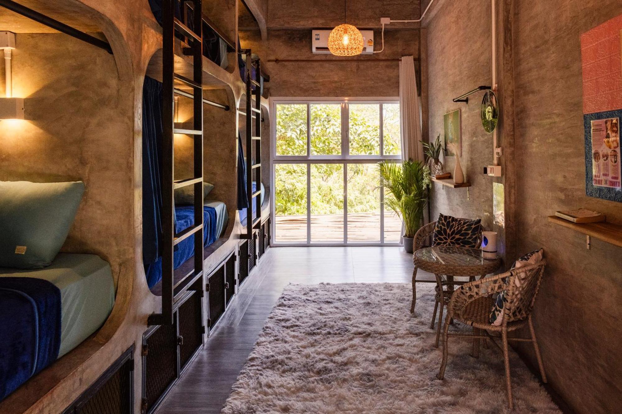 Wonderland Jungle Hostel เกาะเต่า ภายนอก รูปภาพ